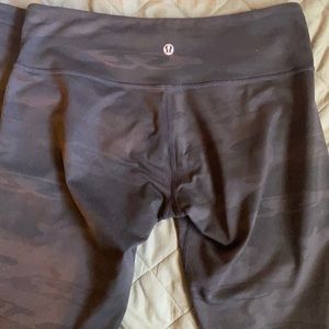 Lululemon Wunder Under Camo Yoga Leggings Pants 8